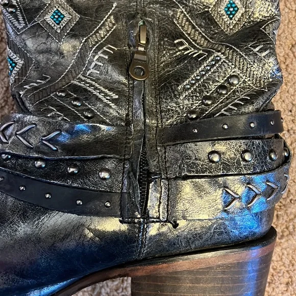 Corral Boots - Picture 5 of 7